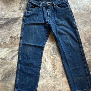 Wrangler Men's Relaxed Fit Blue Jeans